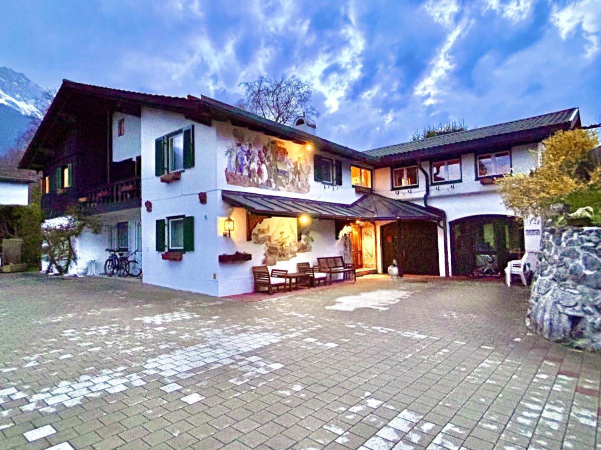 Hotel Bergland ไกรน์เนา ภายนอก รูปภาพ