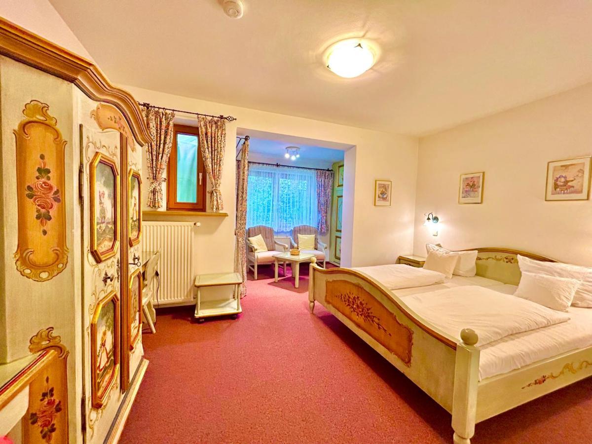 Hotel Bergland ไกรน์เนา ภายนอก รูปภาพ
