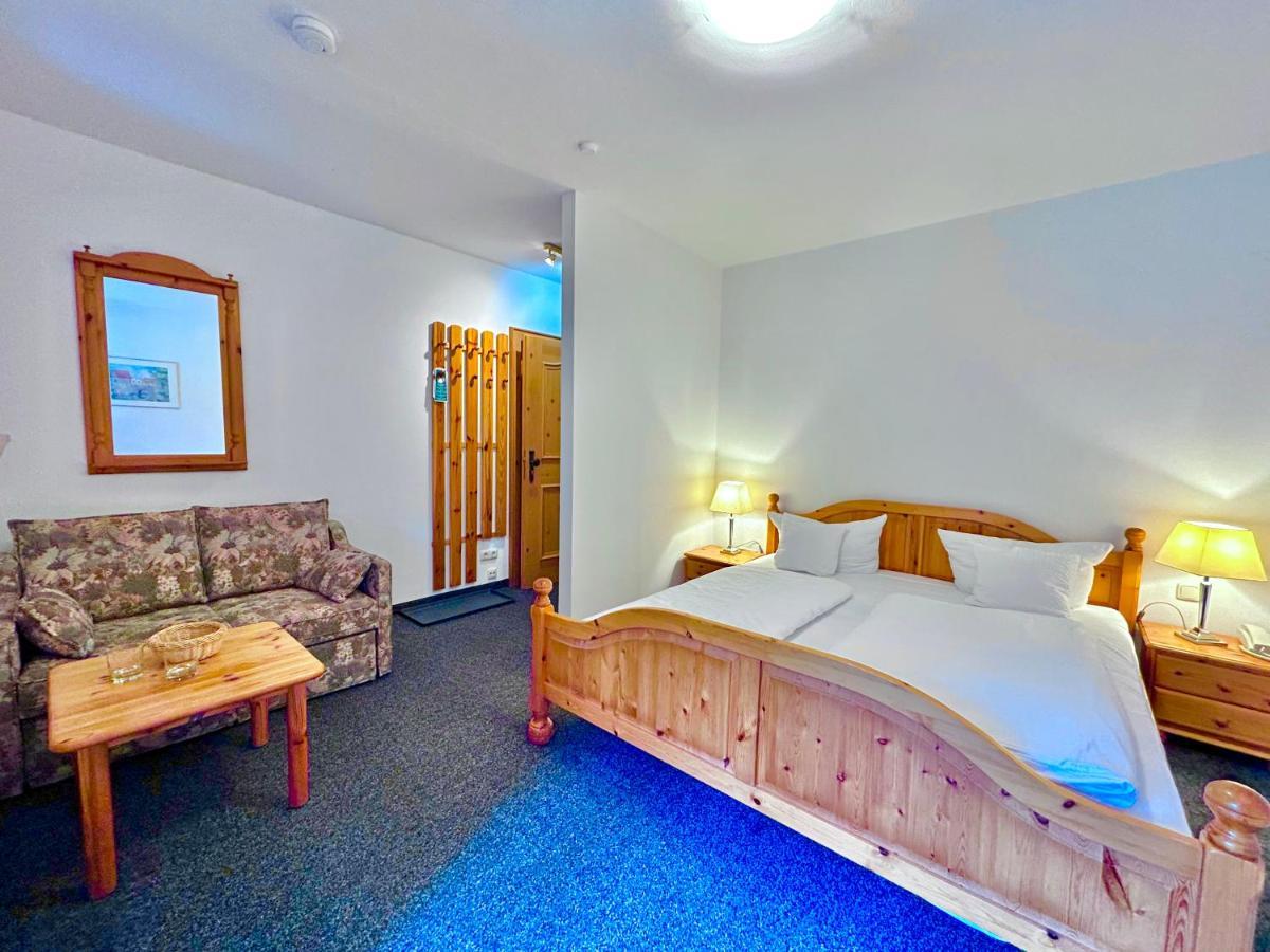 Hotel Bergland ไกรน์เนา ภายนอก รูปภาพ
