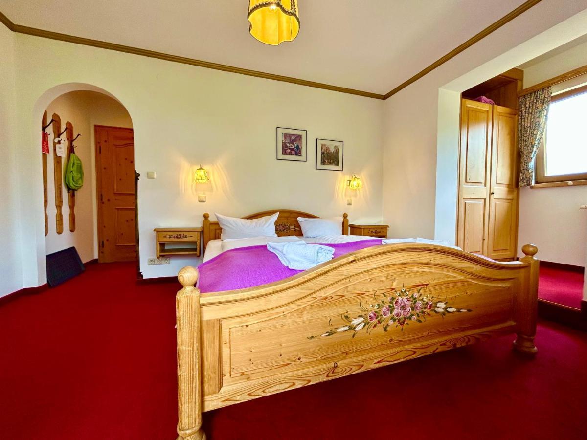 Hotel Bergland ไกรน์เนา ภายนอก รูปภาพ