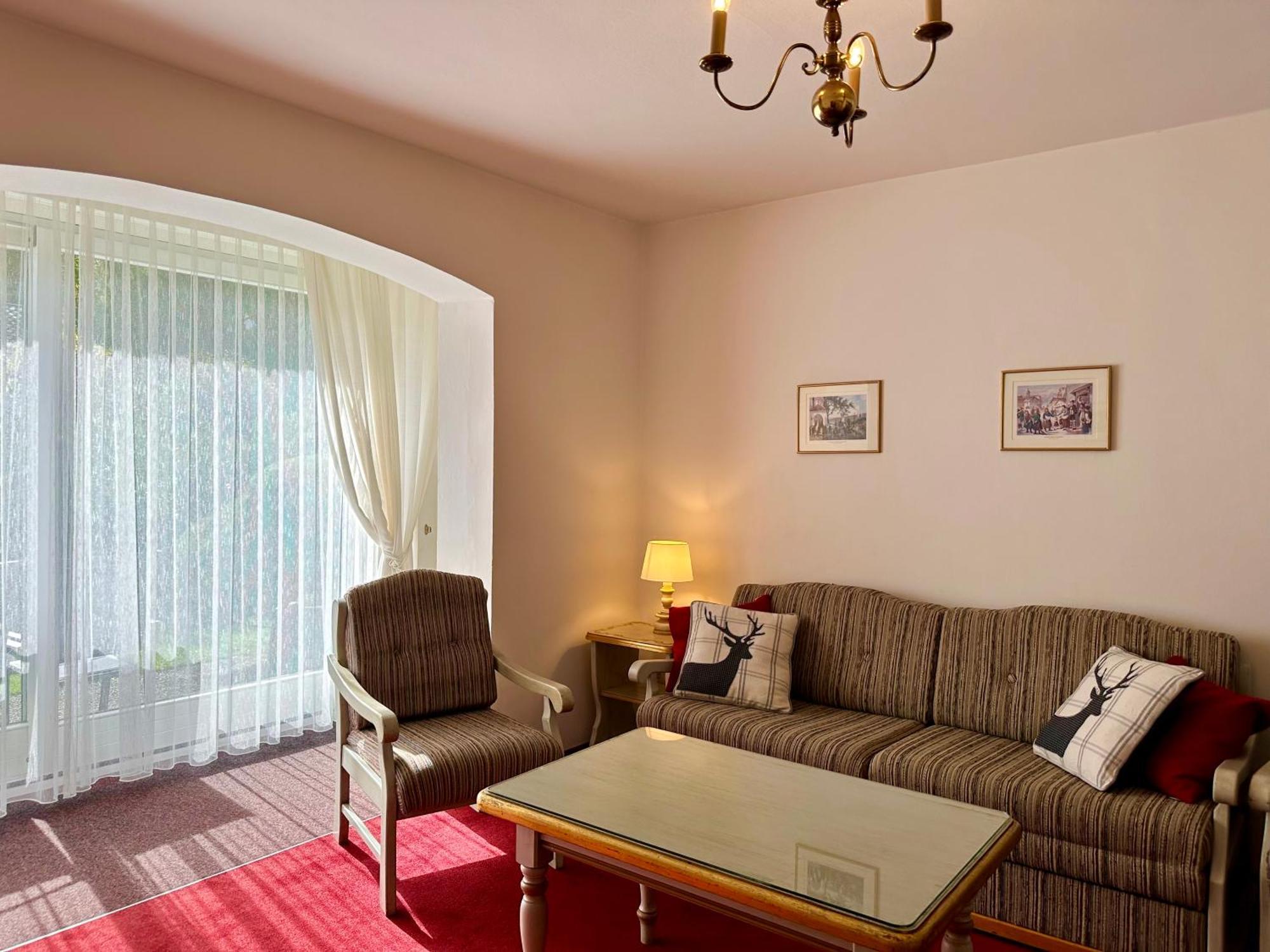 Hotel Bergland ไกรน์เนา ภายนอก รูปภาพ