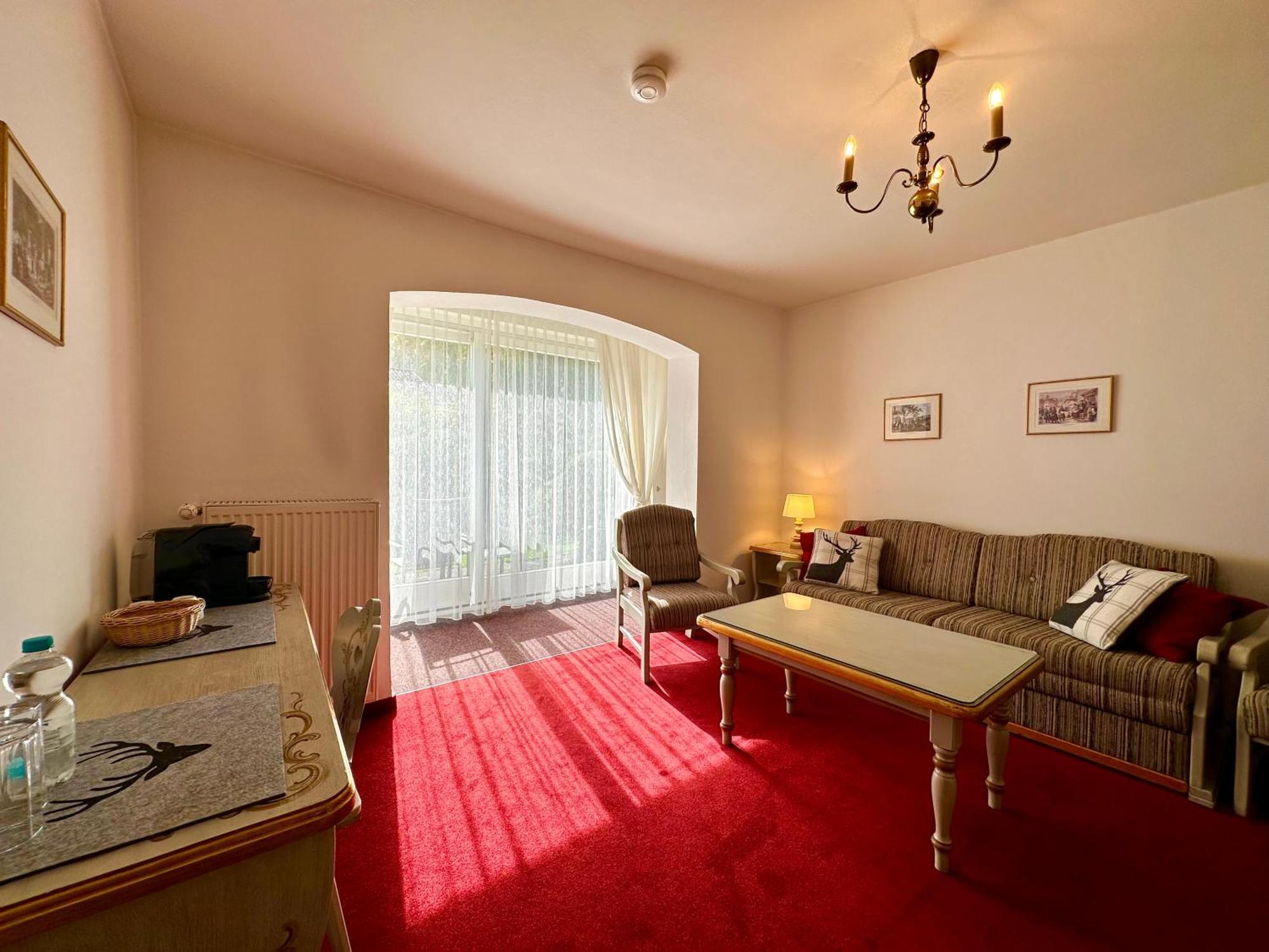 Hotel Bergland ไกรน์เนา ภายนอก รูปภาพ