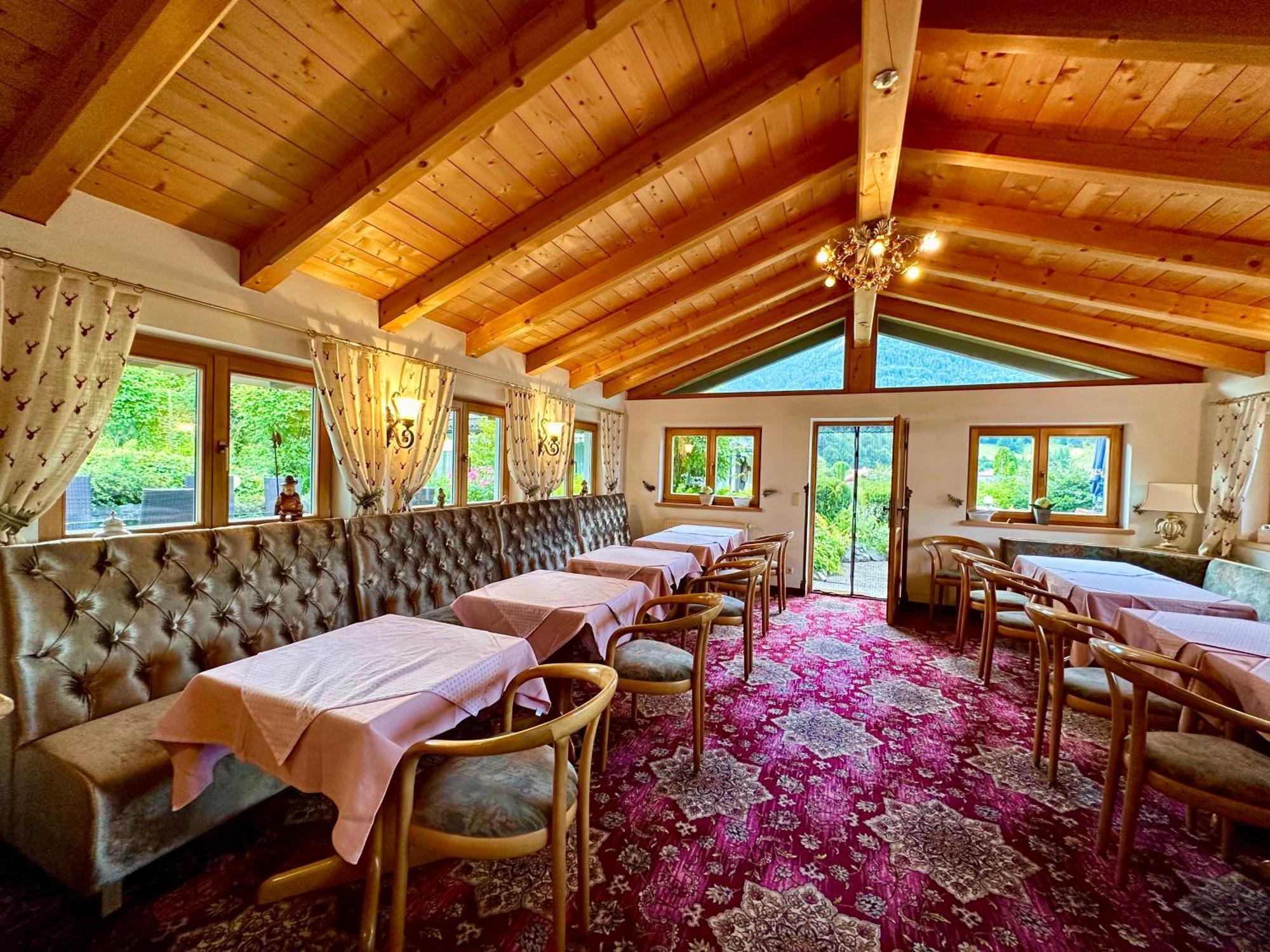 Hotel Bergland ไกรน์เนา ภายนอก รูปภาพ
